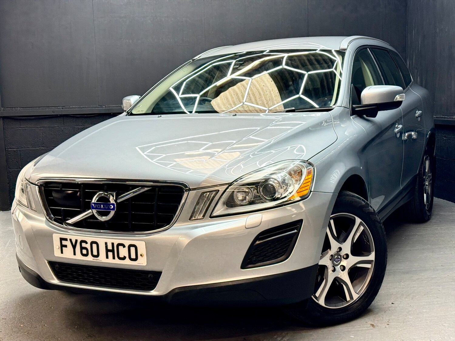 Used Volvo XC60 2010 for sale - 78035833: Photo 25