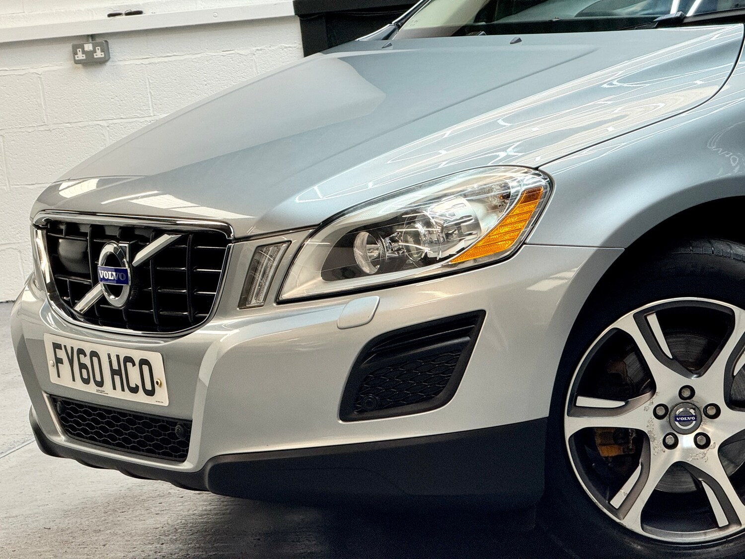 Used Volvo XC60 2010 for sale - 78035833: Photo 26