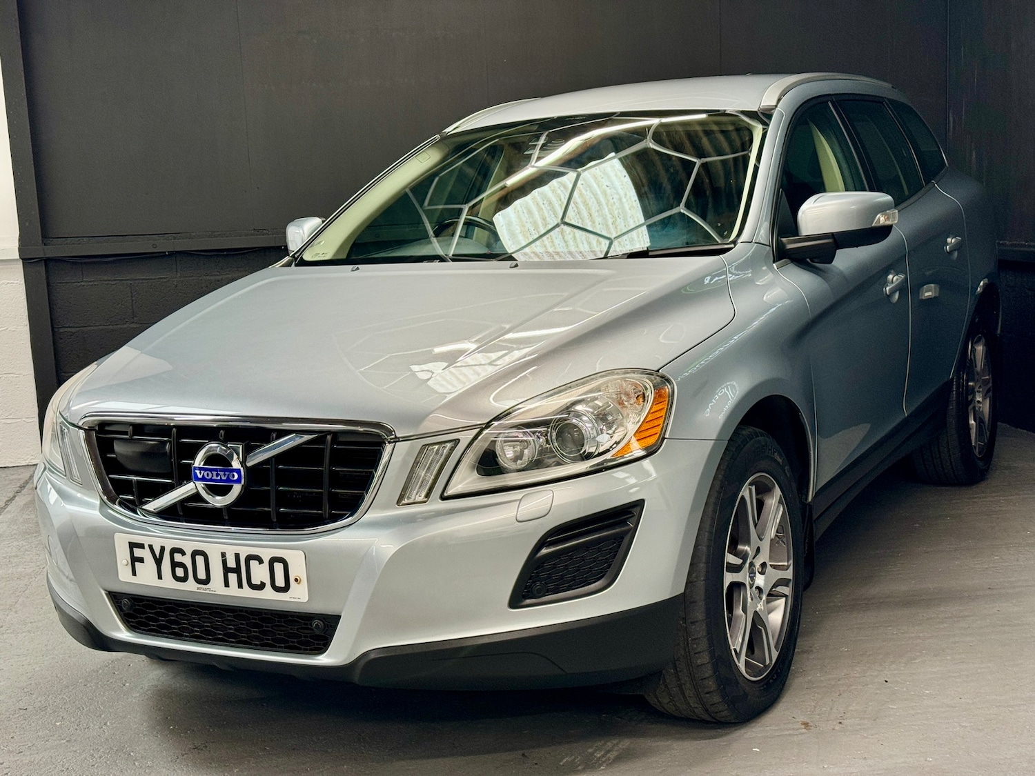 Used Volvo XC60 2010 for sale - 78035833: Photo 35
