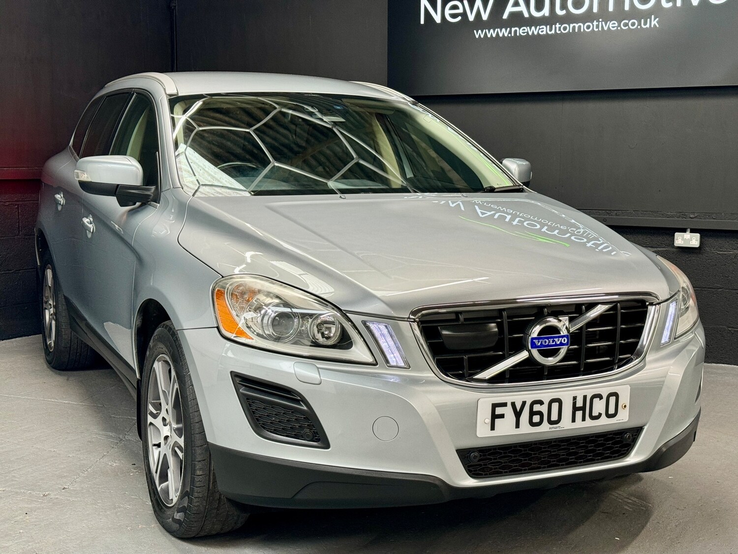 Used Volvo XC60 2010 for sale - 78035833: Photo 38