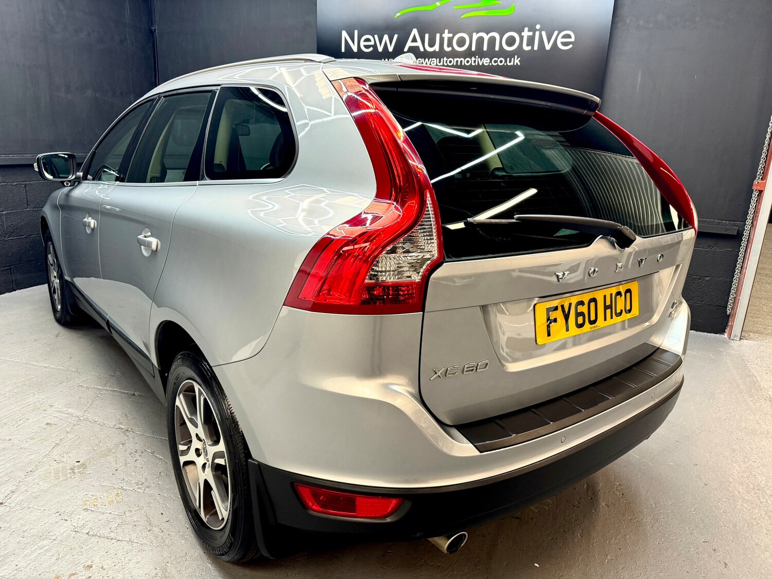 Used Volvo XC60 2010 for sale - 78035833: Photo 40