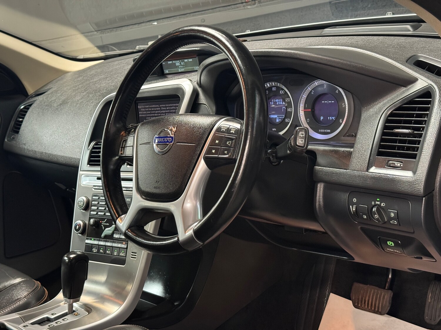 Used Volvo XC60 2010 for sale - 78035833: Photo 59