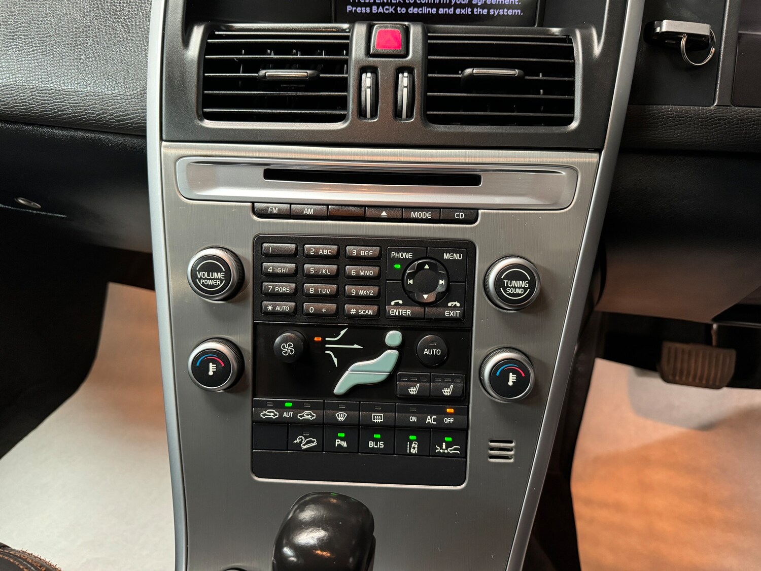 Used Volvo XC60 2010 for sale - 78035833: Photo 68