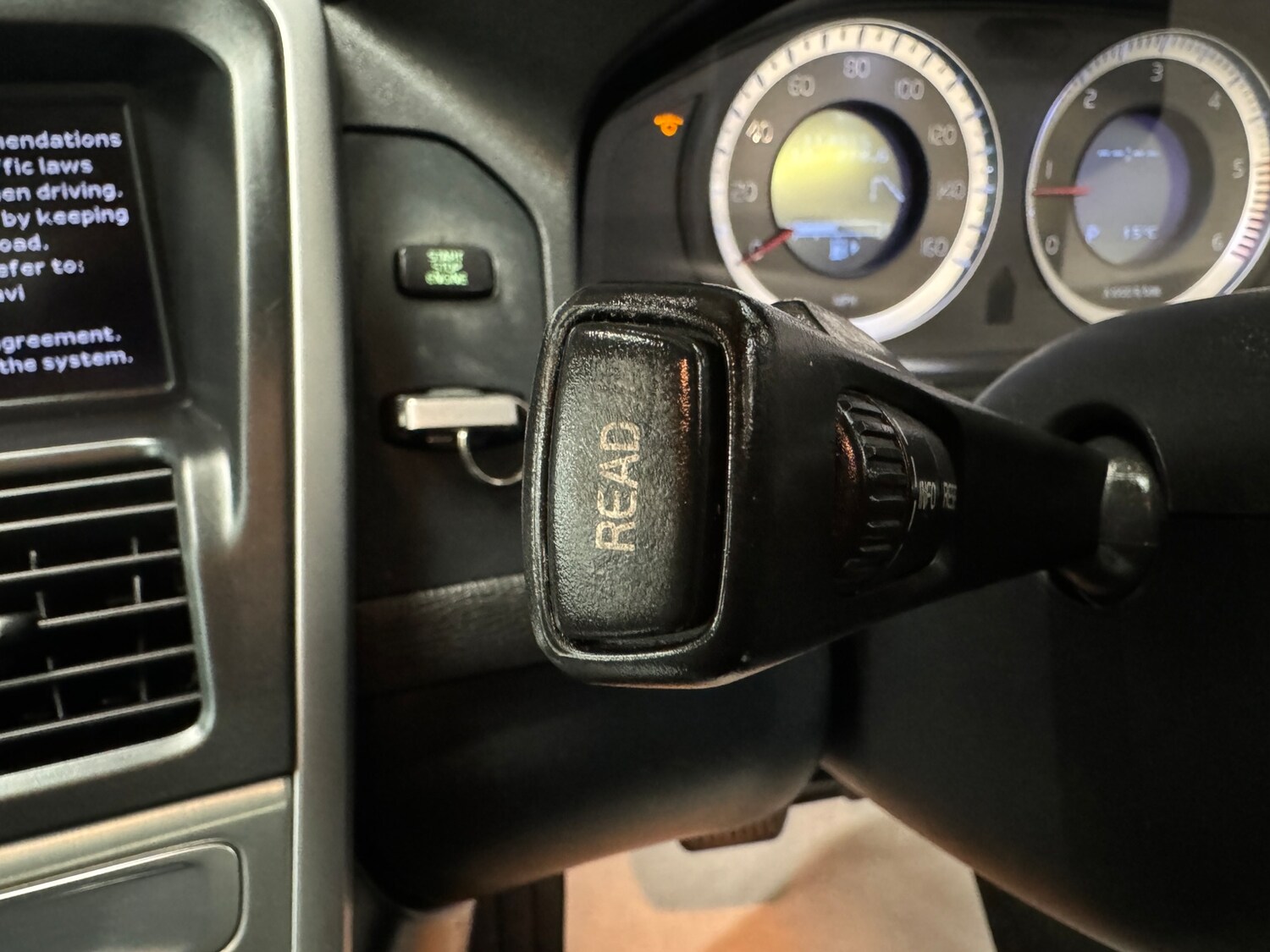 Used Volvo XC60 2010 for sale - 78035833: Photo 70