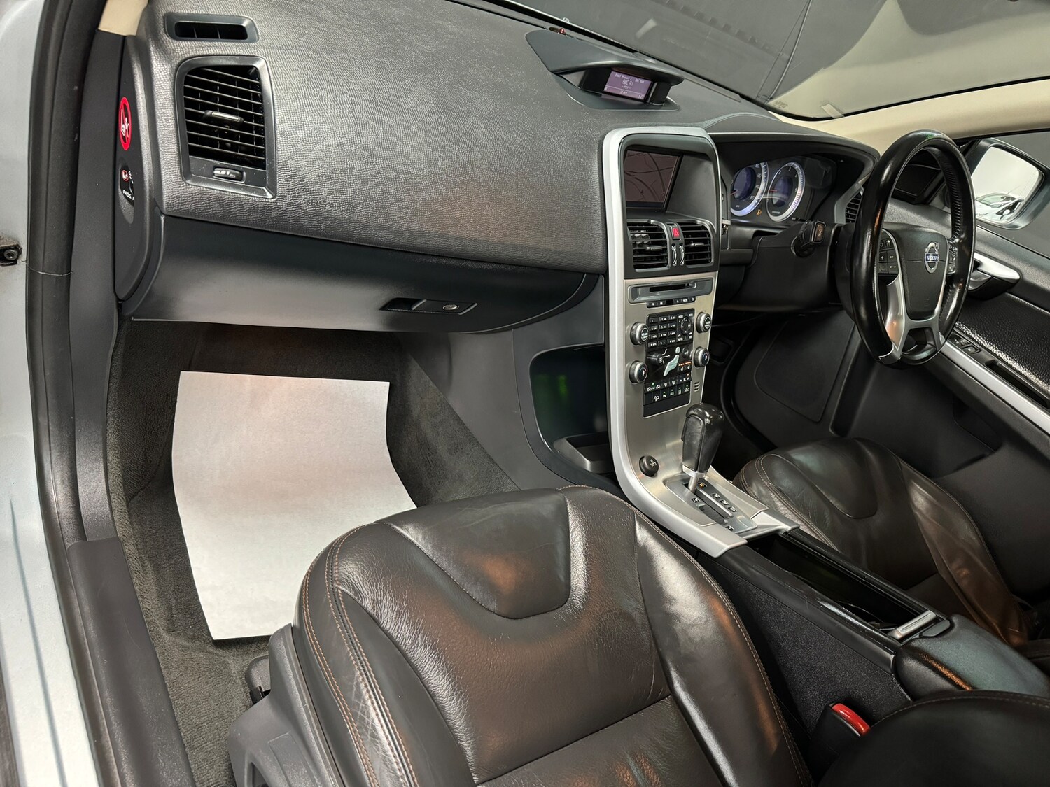 Used Volvo XC60 2010 for sale - 78035833: Photo 80