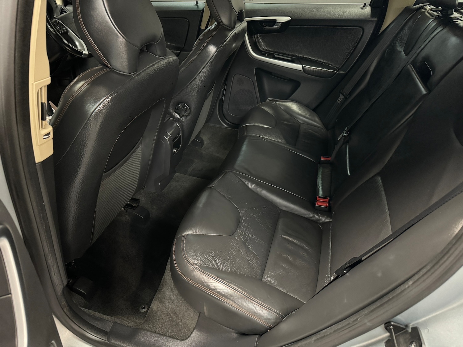 Used Volvo XC60 2010 for sale - 78035833: Photo 92