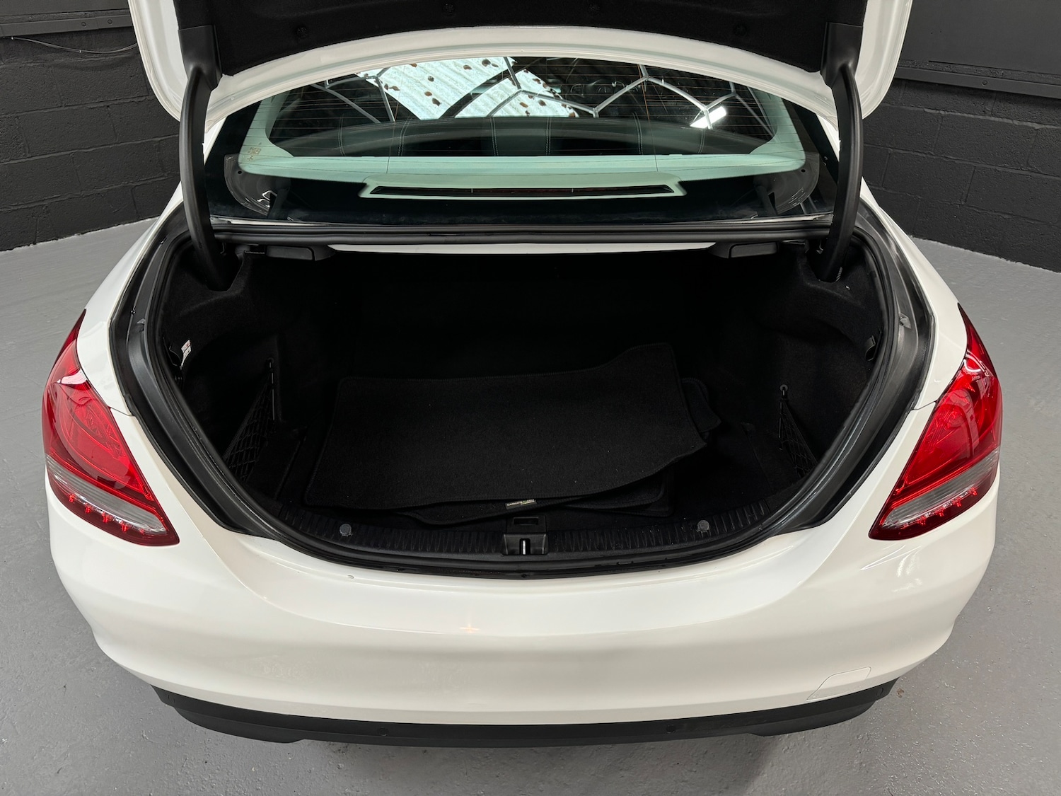 Used Mercedes-Benz C Class 2017 for sale - 78035838: Photo 67