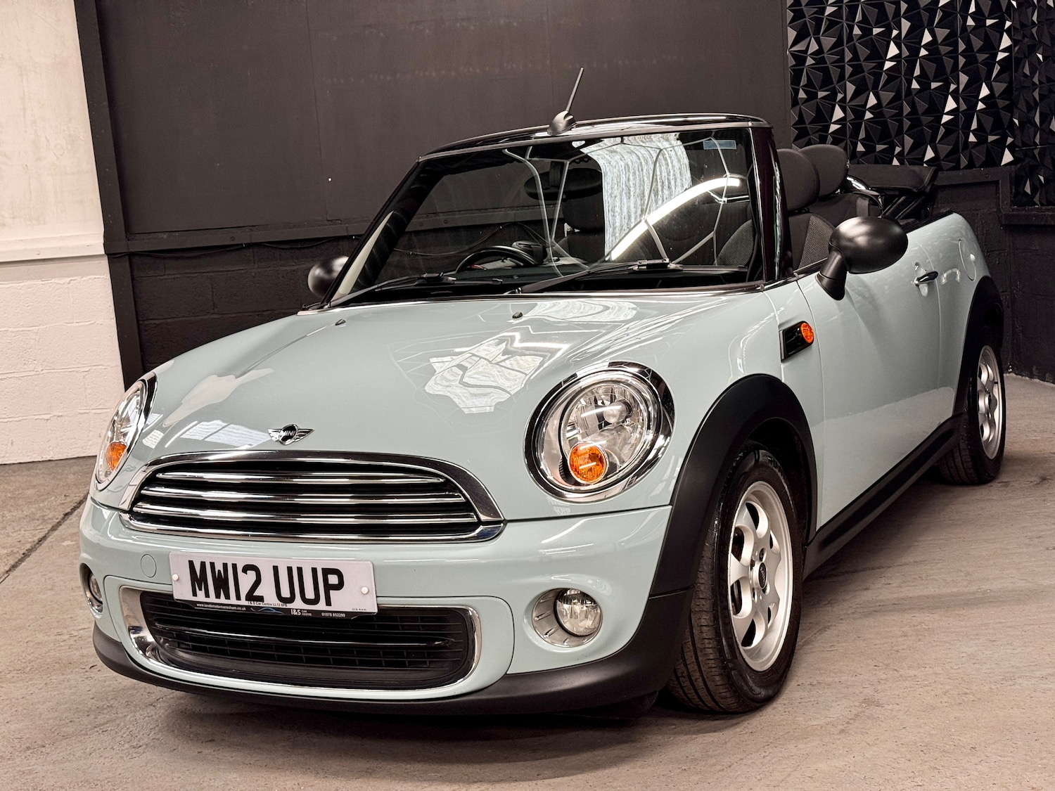 Used MINI Convertible 2012 for sale - 78035829: Photo 30