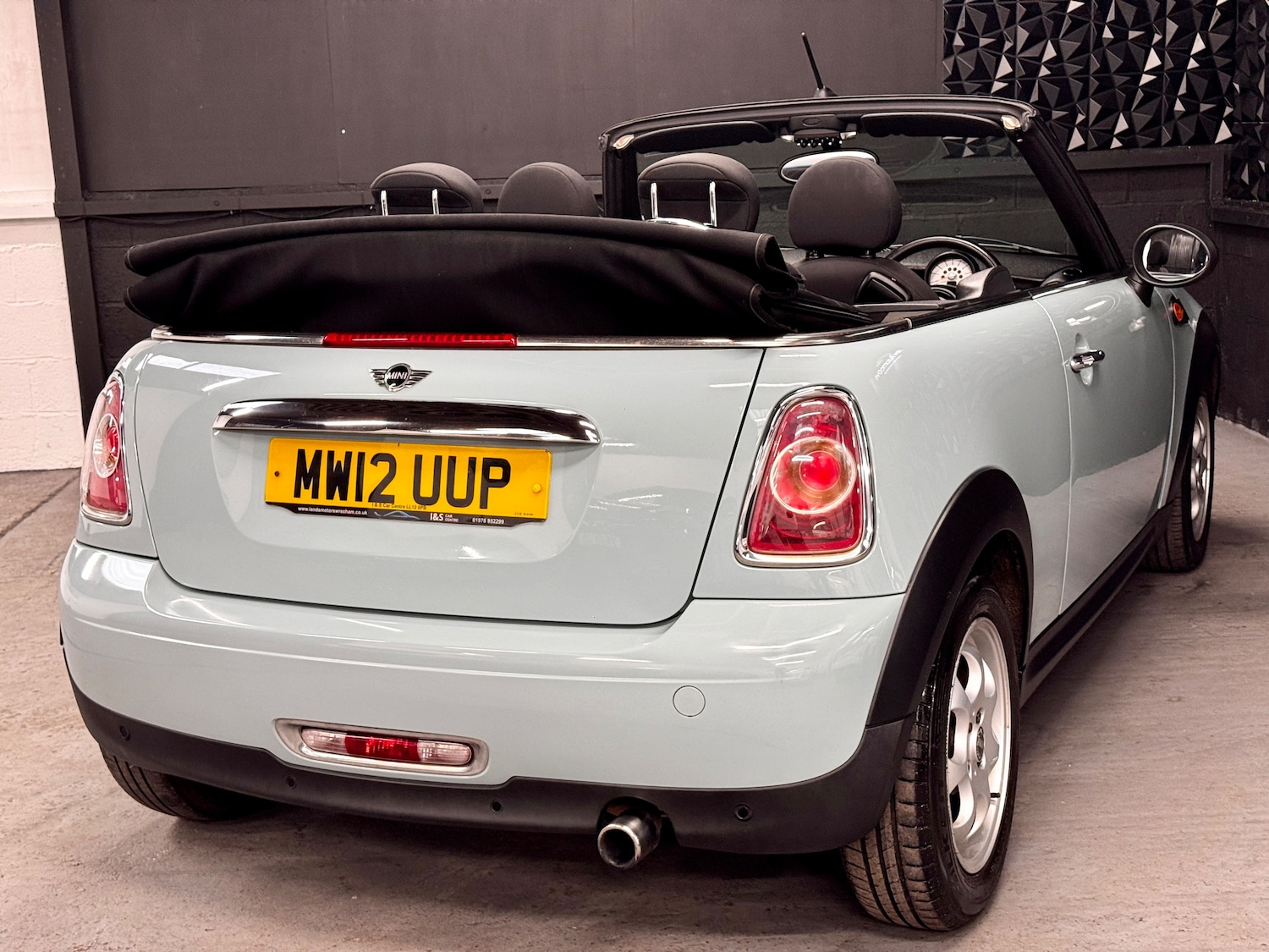 Used MINI Convertible 2012 for sale - 78035829: Photo 41