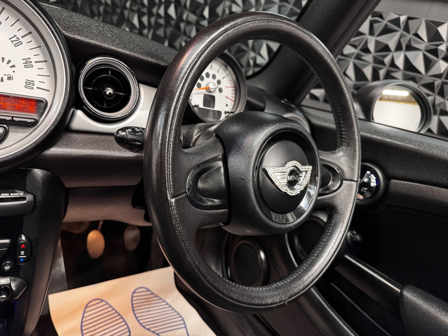 Used MINI Convertible 2012 for sale - 78035829: Photo 49