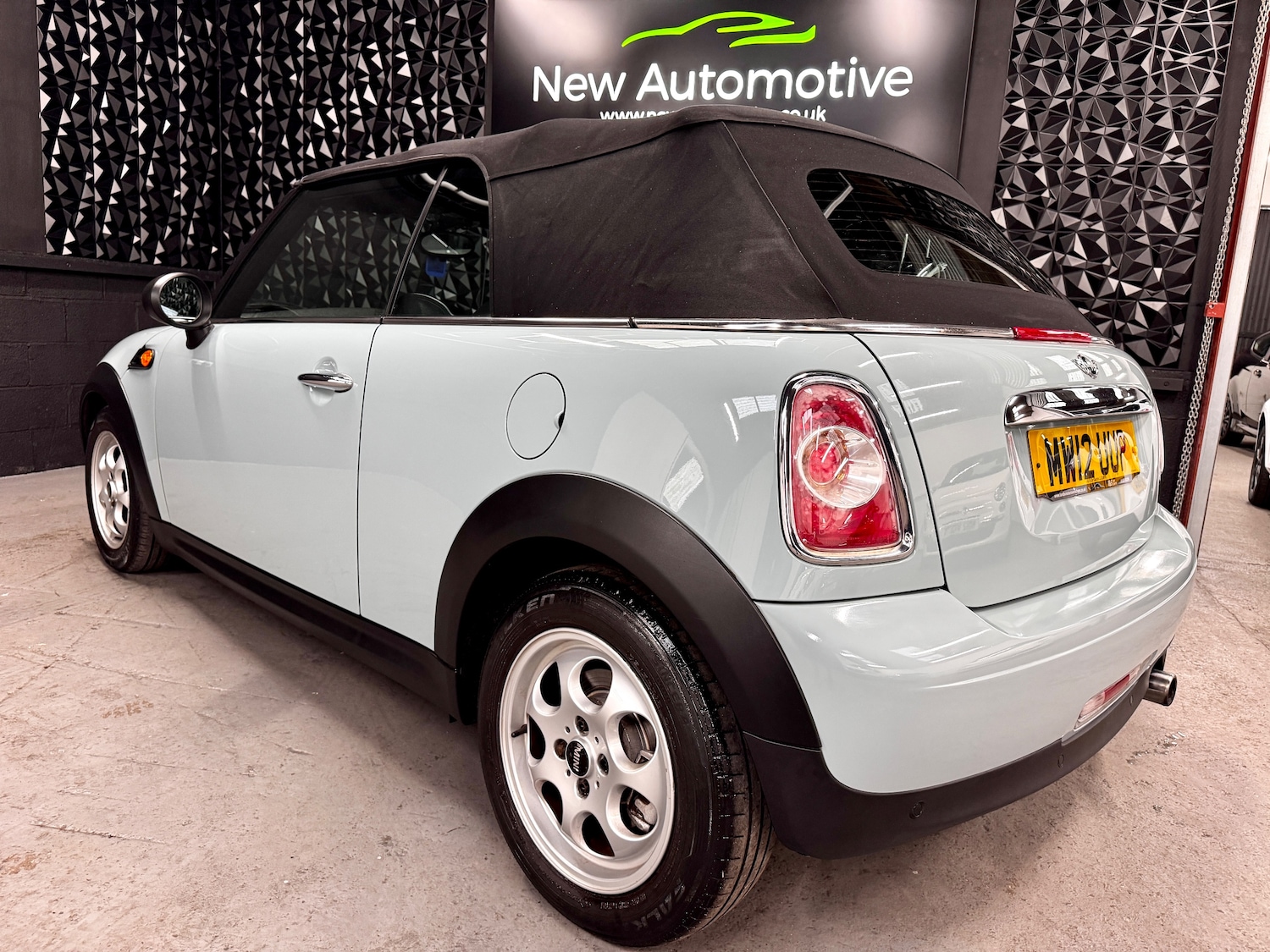Used MINI Convertible 2012 for sale - 78035829: Photo 64
