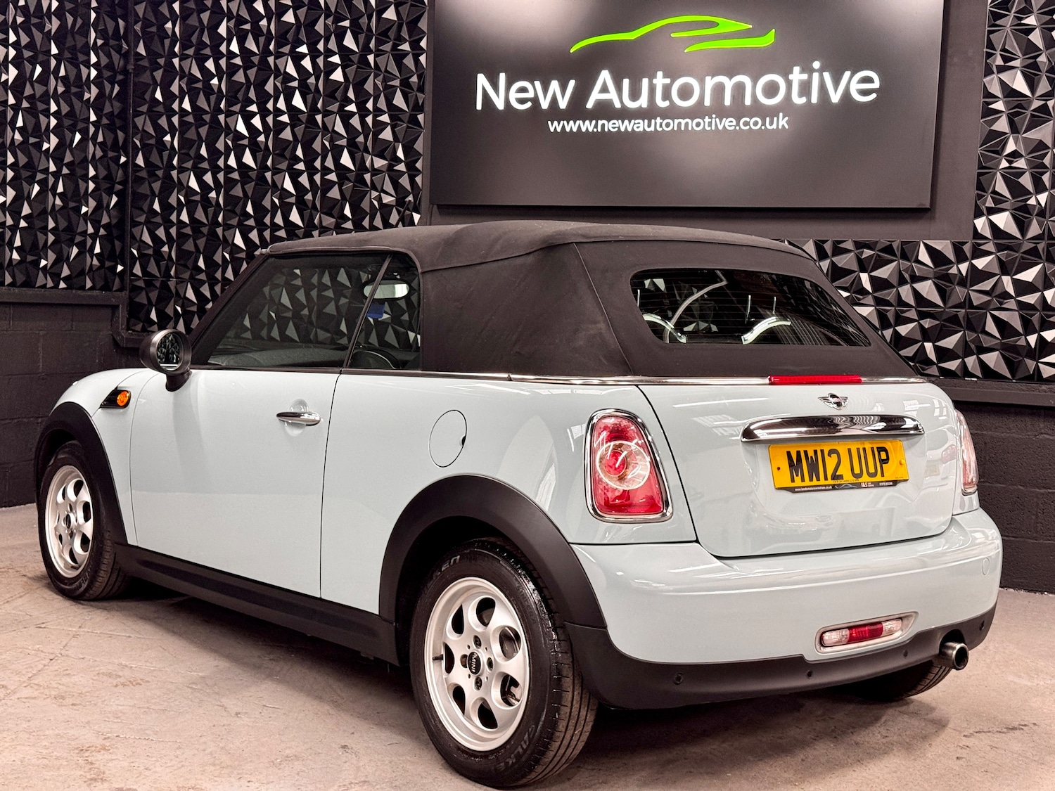 Used MINI Convertible 2012 for sale - 78035829: Photo 9