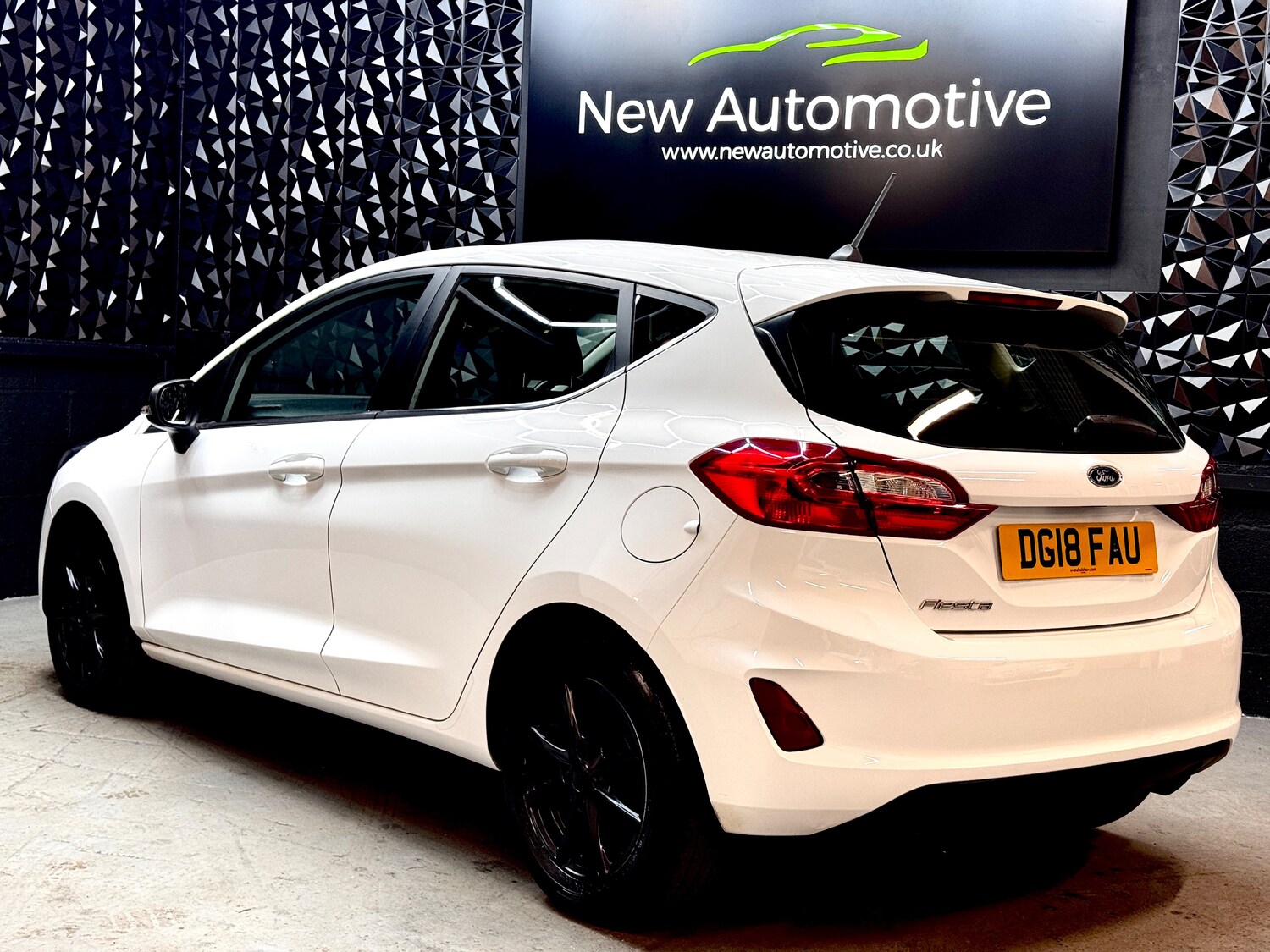 Used Ford Fiesta 2018 for sale - 78035812: Photo 28