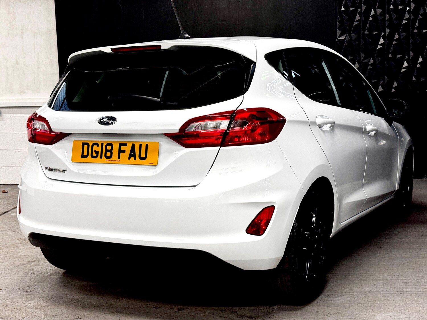 Used Ford Fiesta 2018 for sale - 78035812: Photo 33