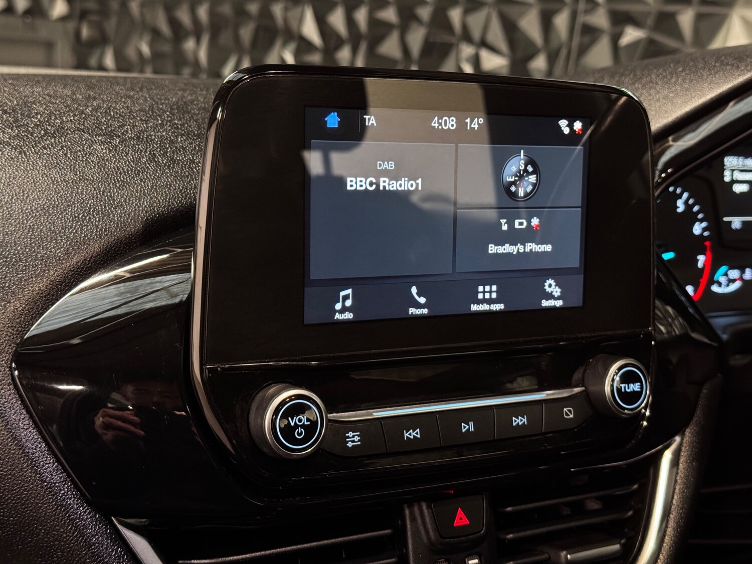 Used Ford Fiesta 2018 for sale - 78035812: Photo 40