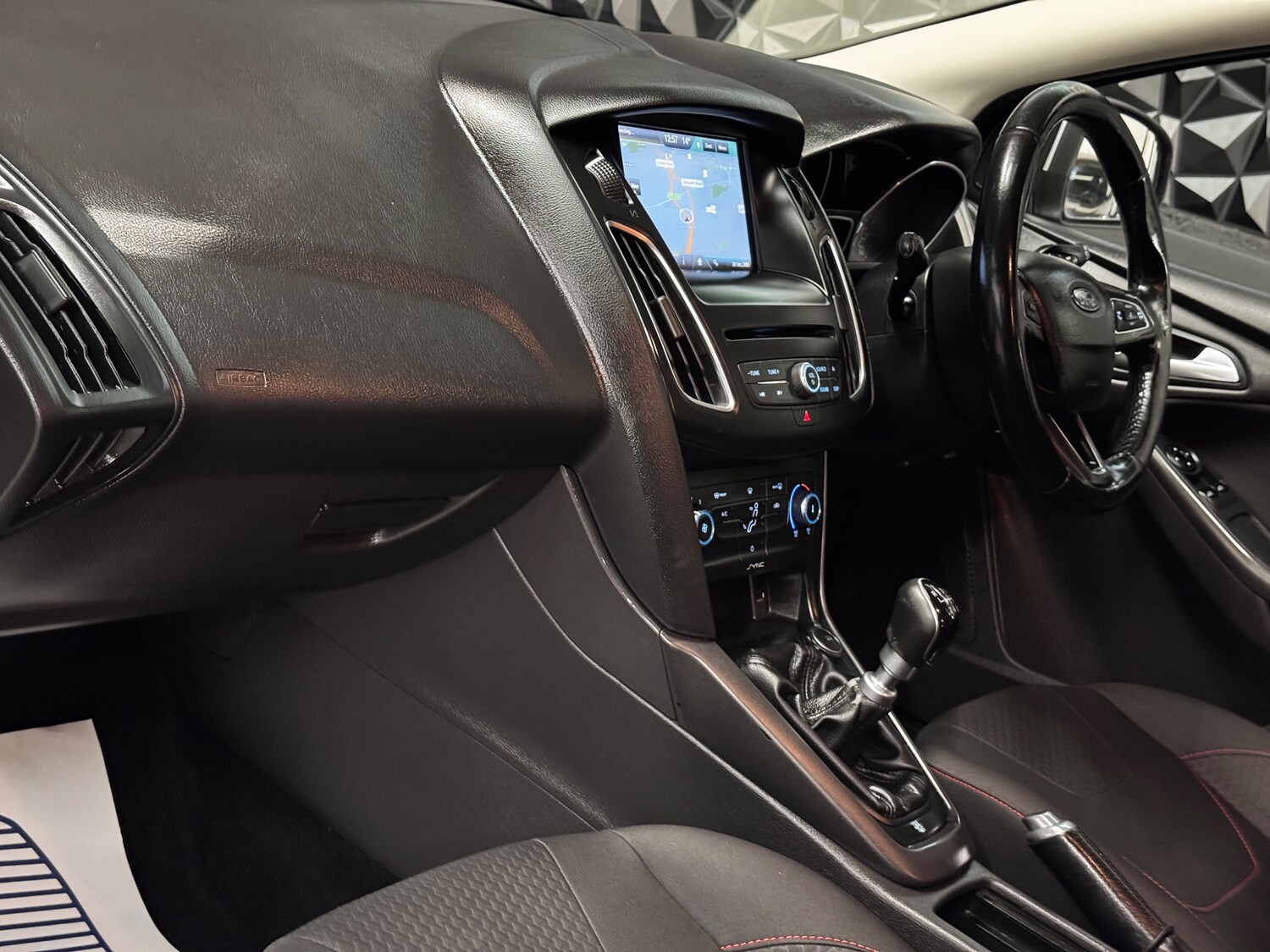 Used Ford Focus 2015 for sale - 78035804: Photo 41