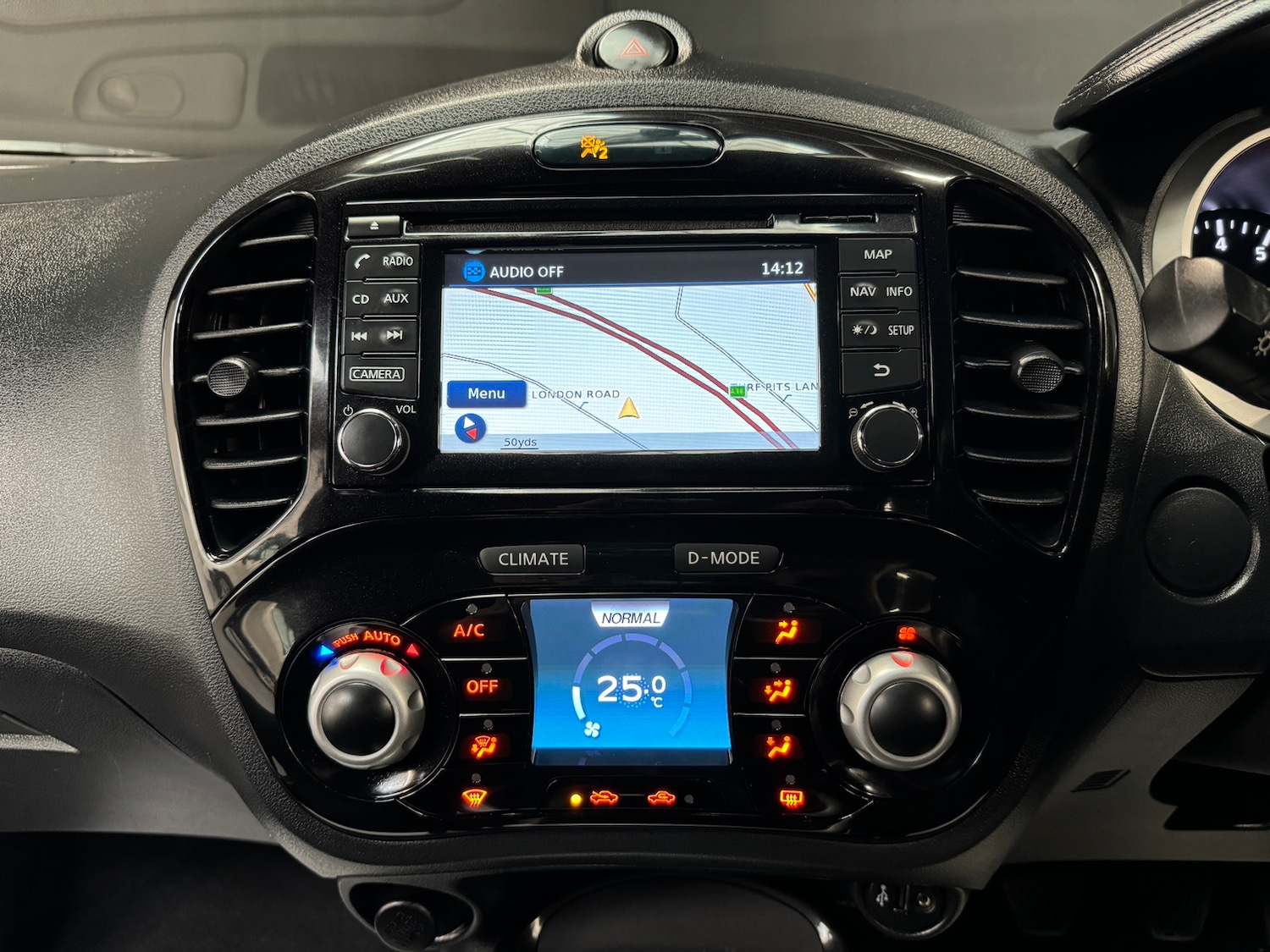 Used Nissan Juke 2015 for sale - 78035831: Photo 48