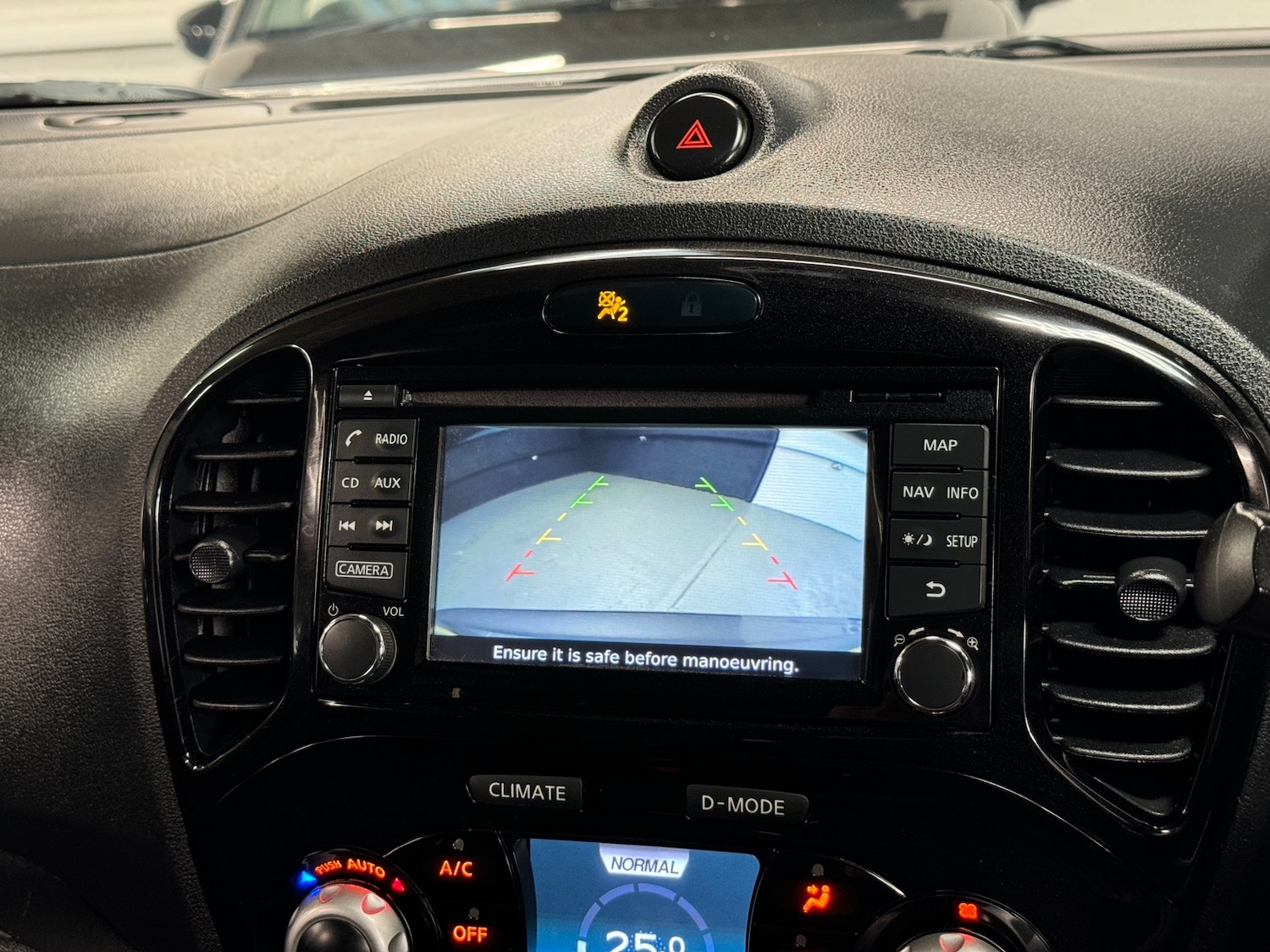 Used Nissan Juke 2015 for sale - 78035831: Photo 54