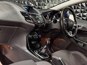 Used Ford Fiesta 2014 for sale - 78785604: Photo