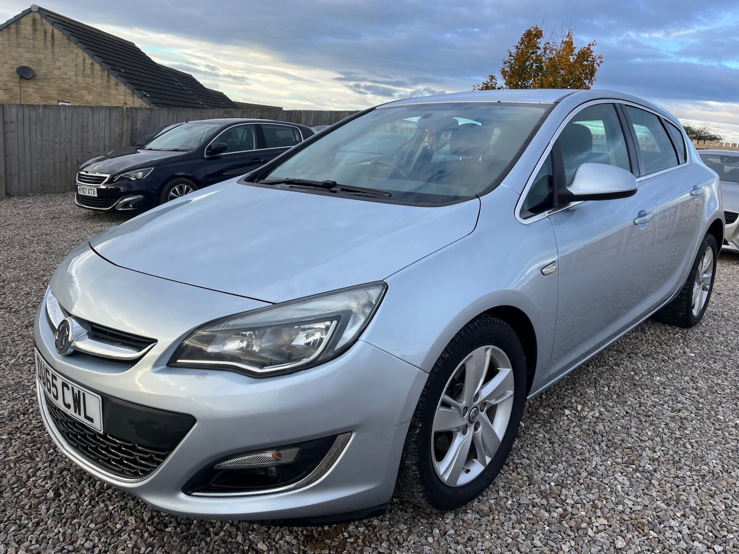 Used Vauxhall Astra 2015 for sale - 76882141: Photo 3