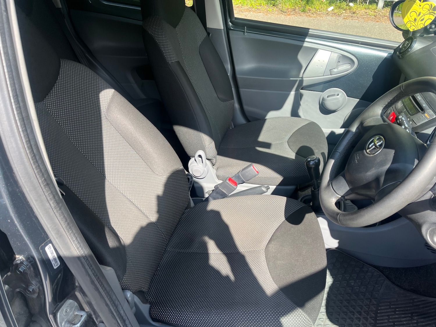 Used Toyota AYGO 2011 for sale - 76882861: Photo 10