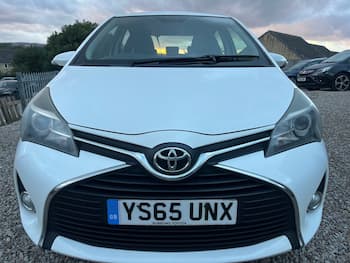 Used Toyota Yaris 2016 for sale - 79741111: Photo