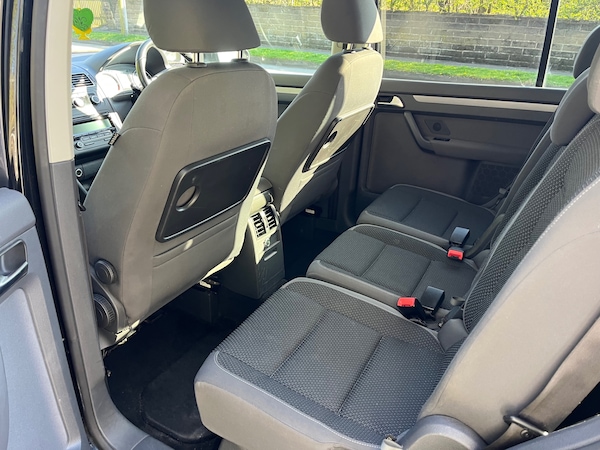 Used Volkswagen Touran 2012 for sale - 74387260: Photo 12