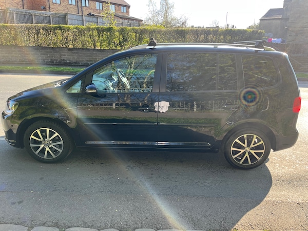 Used Volkswagen Touran 2012 for sale - 74387260: Photo 4