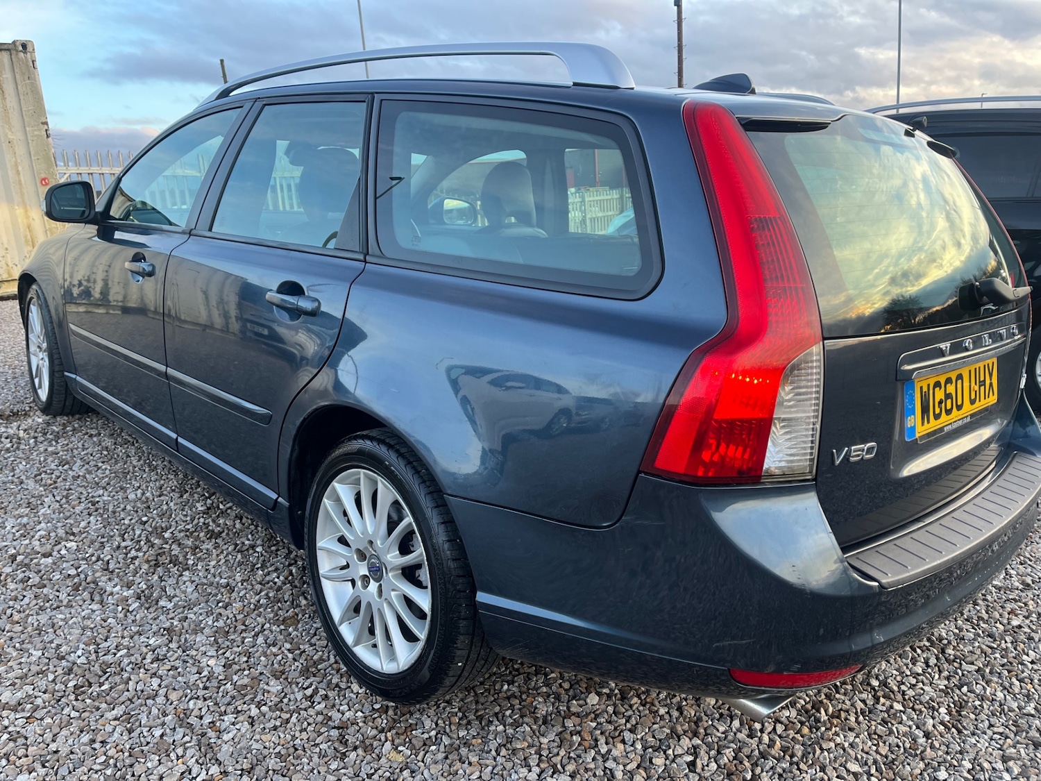 Used Volvo V50 2011 for sale - 77268175: Photo 5
