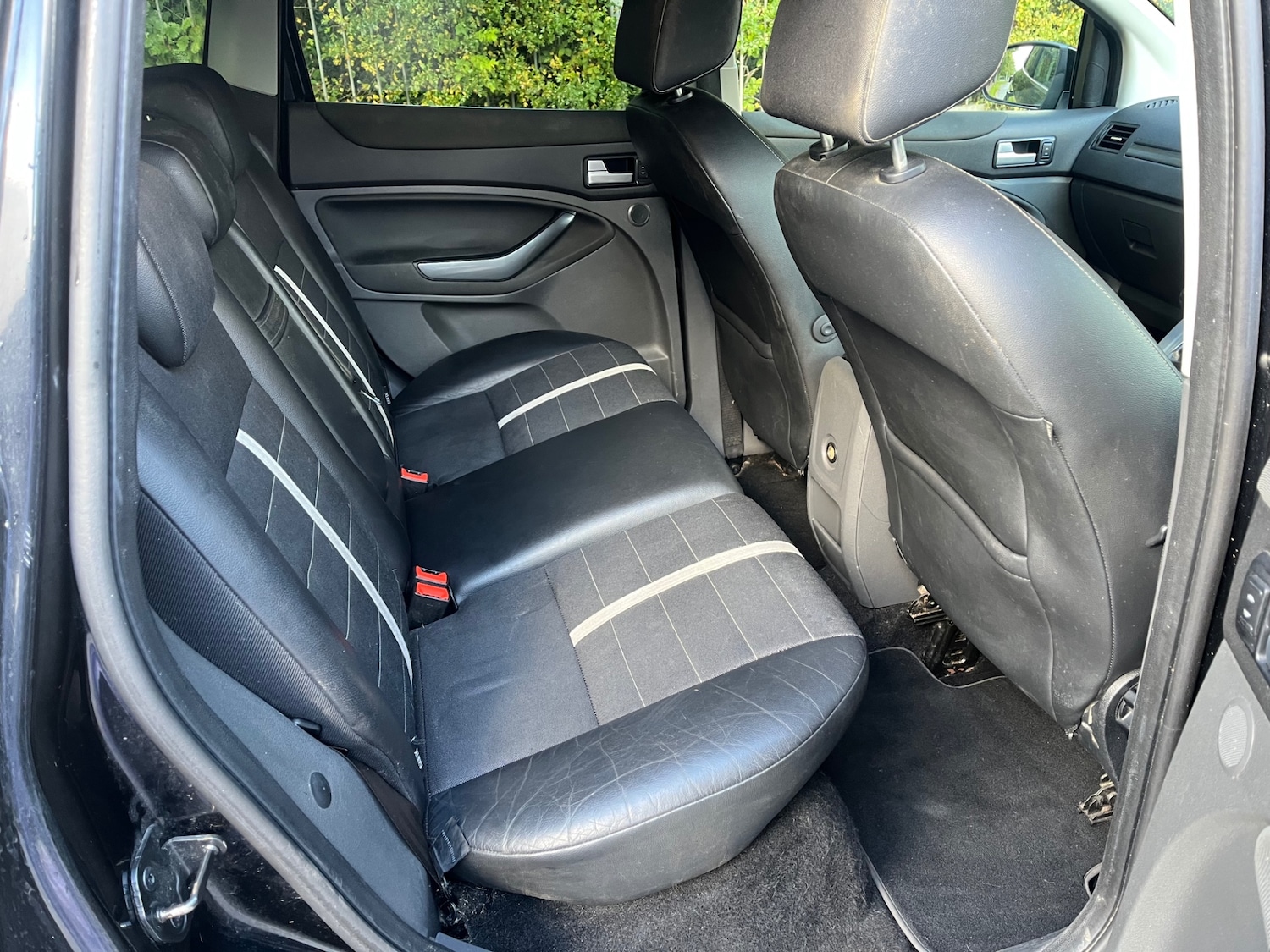Used Ford Kuga 2010 for sale - 76041668: Photo 9