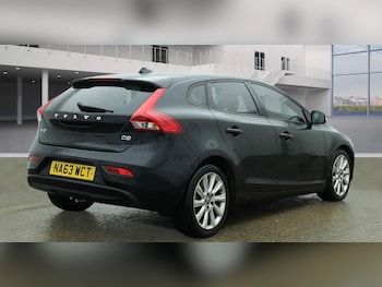 Used Volvo V40 2013 for sale - 77312459: Photo
