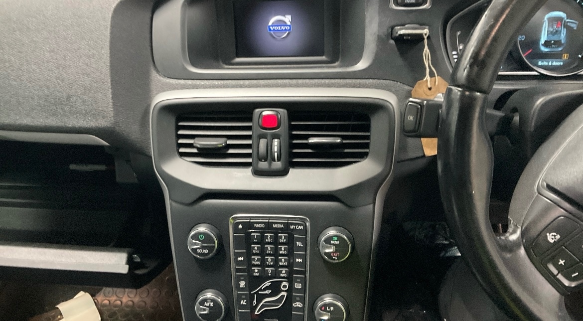 Used Volvo V40 2013 for sale - 77312459: Photo 7