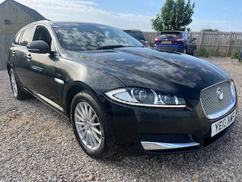 Used Jaguar XF 2013 for sale - 79010227: Photo
