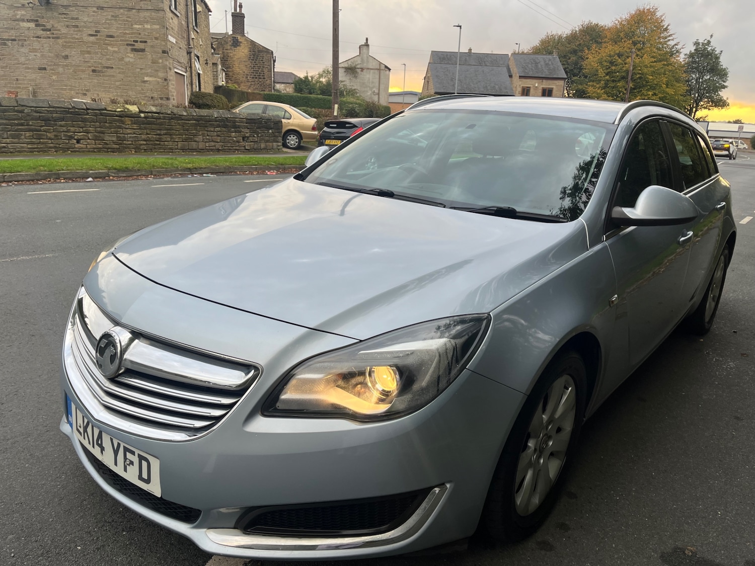 Used Vauxhall Insignia 2014 for sale - 76882897: Photo 1