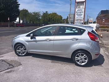 Used Ford Fiesta 2016 for sale - 79741434: Photo