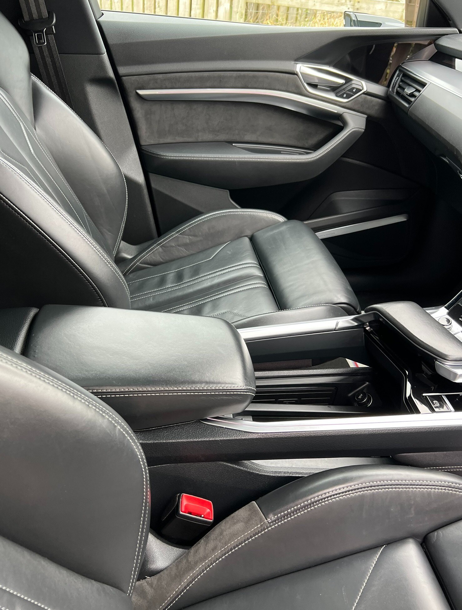 Used Audi e-tron 2020 for sale - 76237421: Photo 64