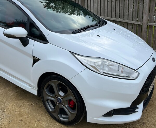 Used Ford Fiesta 2015 for sale - 76162427: Photo 24
