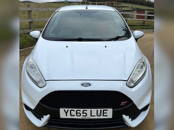 Used Ford Fiesta 2015 for sale - 76162427: Photo 3