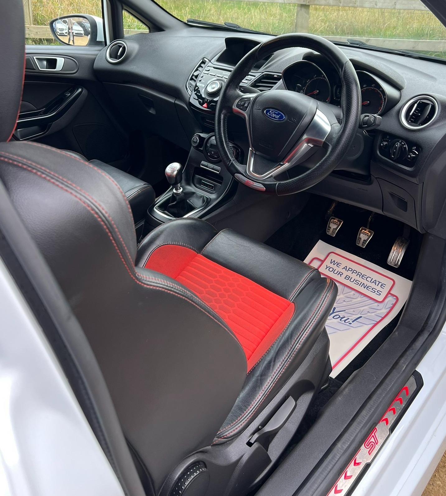 Used Ford Fiesta 2015 for sale - 76162427: Photo 52