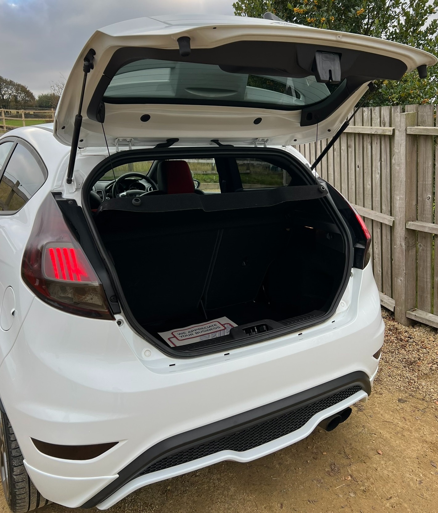 Used Ford Fiesta 2015 for sale - 76162427: Photo 8