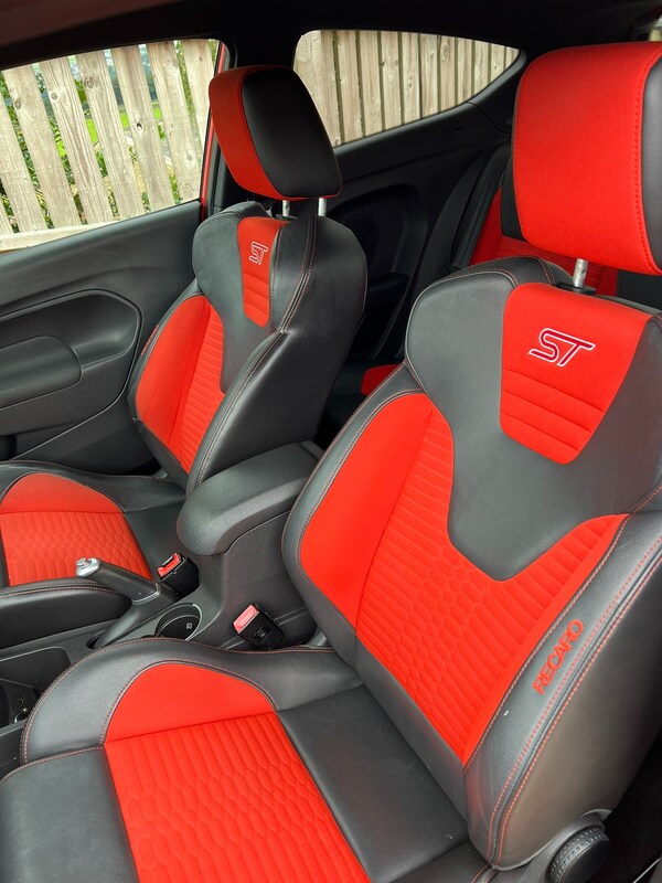 Used Ford Fiesta 2014 for sale - 75304639: Photo 16