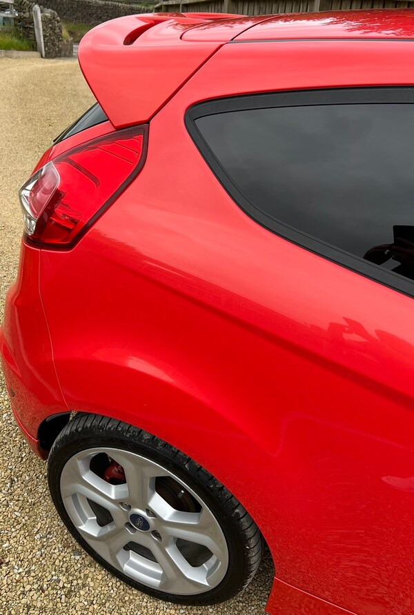 Used Ford Fiesta 2014 for sale - 75304639: Photo 31