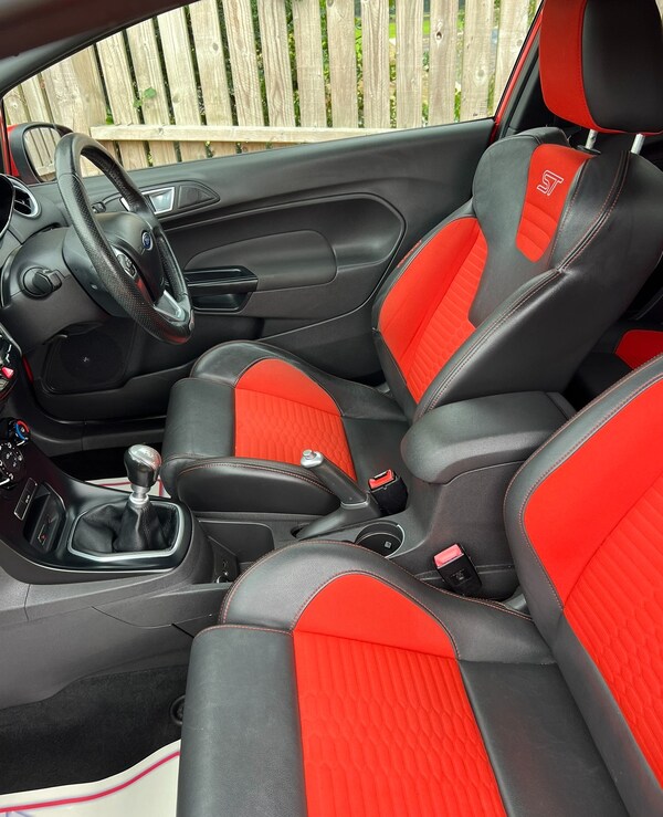 Used Ford Fiesta 2014 for sale - 75304639: Photo 56