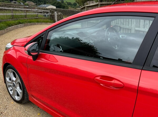 Used Ford Fiesta 2014 for sale - 75304639: Photo 9