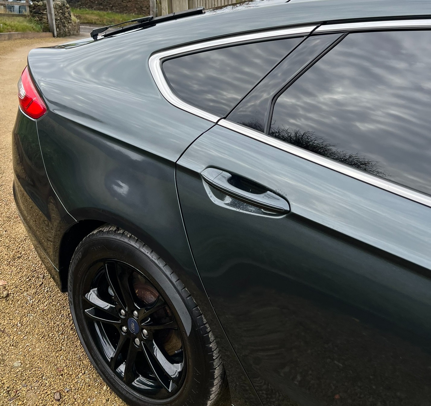 Used Ford Mondeo 2015 for sale - 76317257: Photo 28