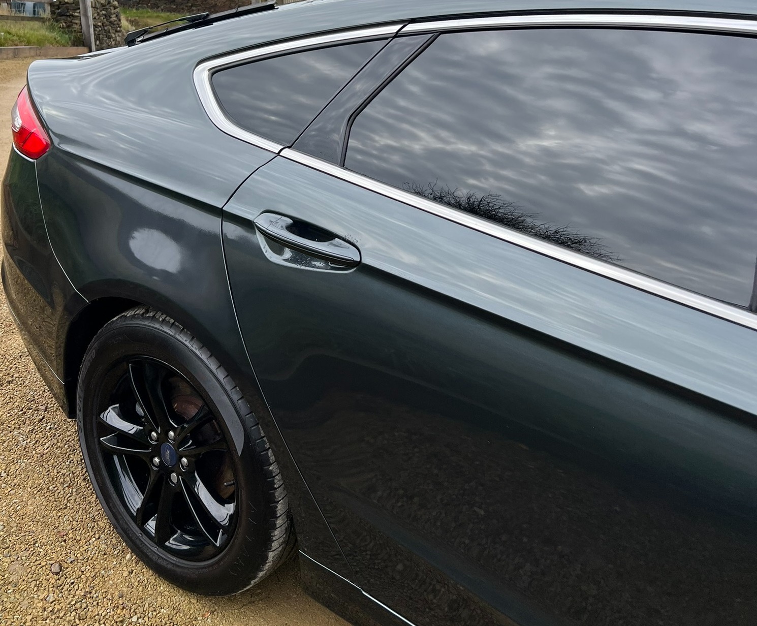 Used Ford Mondeo 2015 for sale - 76317257: Photo 8