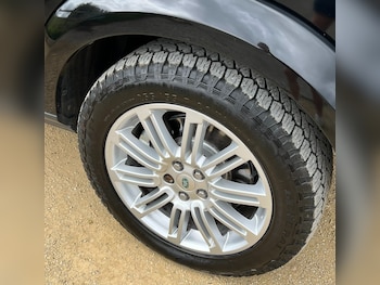 Used Land Rover Discovery 2012 for sale - 75304302: Photo