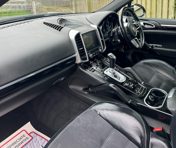 Used Porsche Cayenne 2016 for sale - 74185582: Photo 11