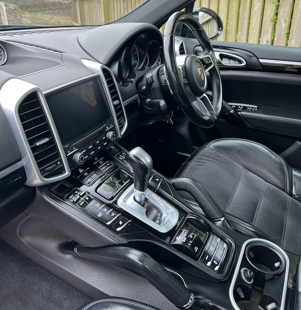 Used Porsche Cayenne 2016 for sale - 74185582: Photo 13
