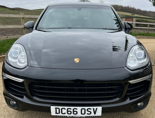 Used Porsche Cayenne 2016 for sale - 74185582: Photo 3